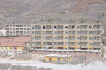 Old mining family wings